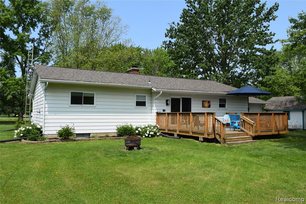 6009 Lancaster Drive, Flint, MI 48532 — Photo 35