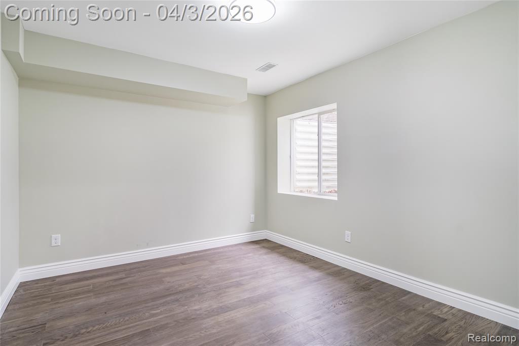 17786 Woodstock Court, Romulus, MI 48174 — Photo 23