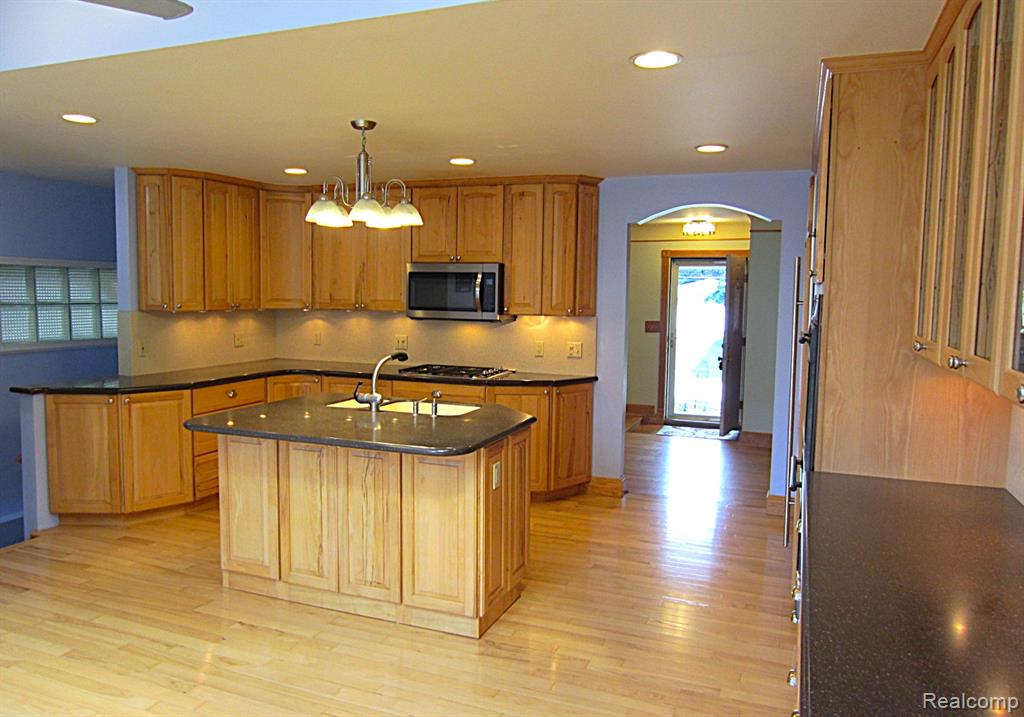 52477 Pappy Lane, Shelby Twp, MI 48316 — Photo 6