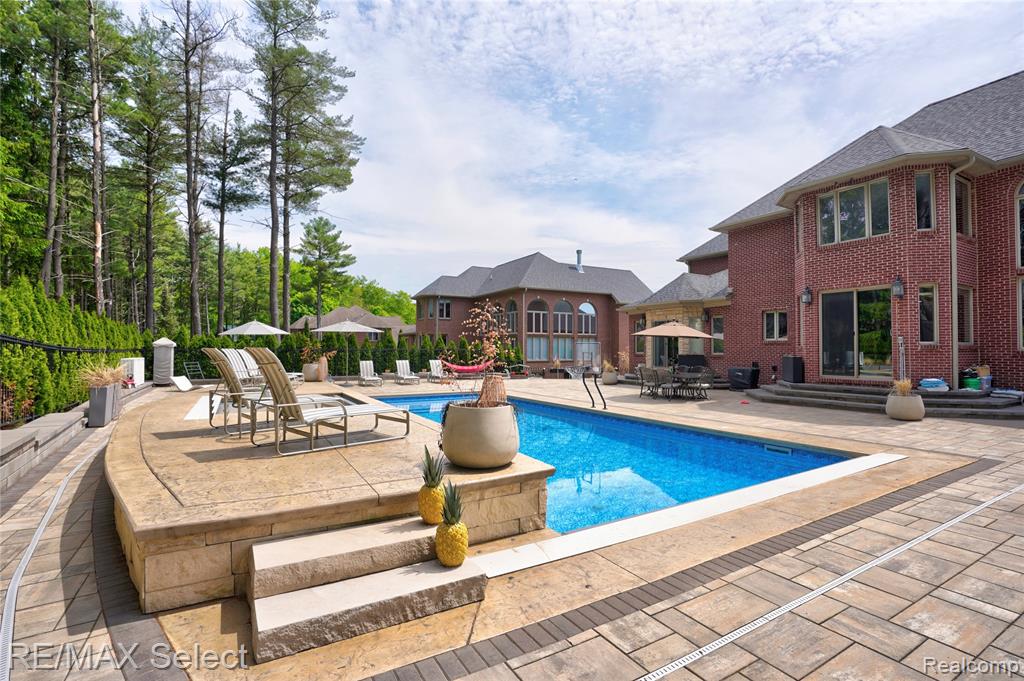 3334 Creekview Drive, Davison, MI 48423 — Photo 11