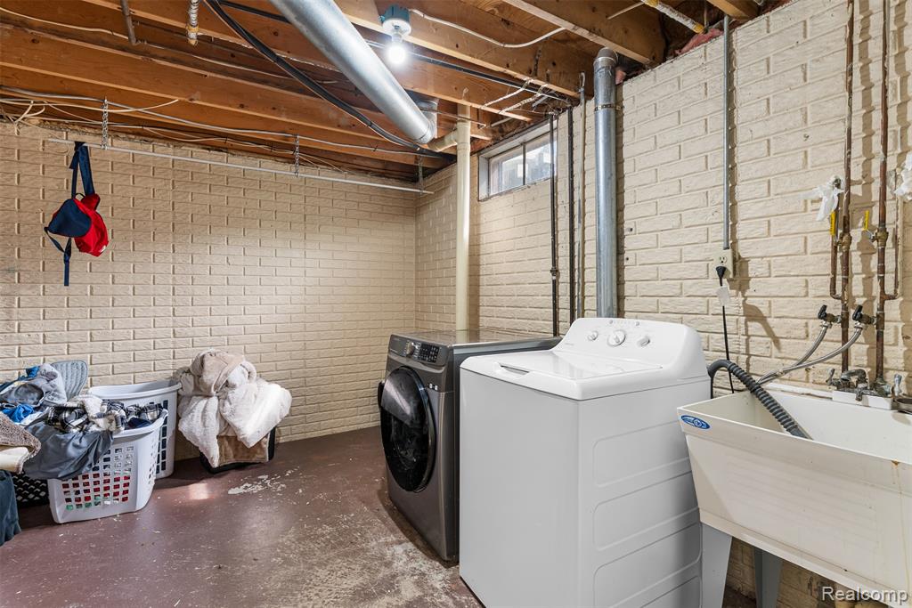 4303 Pratt Avenue, Grand Blanc, MI 48439 — Photo 32