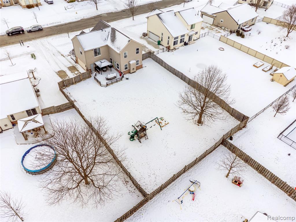 52400 Huntley Avenue, New Baltimore, MI 48047 — Photo 54
