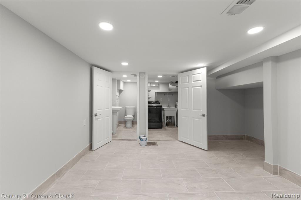 4817 WESTLAND Street, Dearborn, MI 48126 — Photo 21