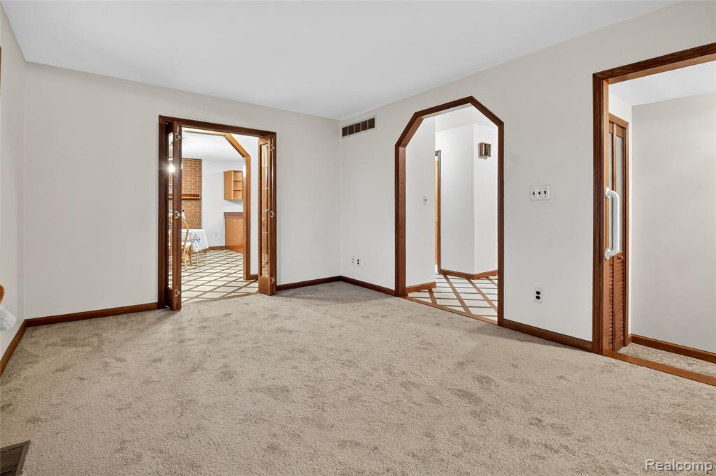 4429 Lancashire Court, Troy, MI 48085 — Photo 6