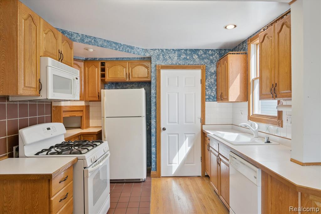 4213 Agnes Avenue, Lincoln Park, MI 48146 — Photo 10
