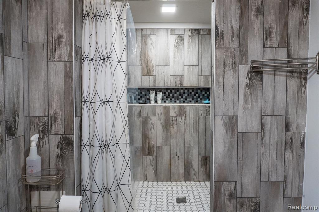 73 TENNYSON Street, Highland Park, MI 48203 — Photo 32