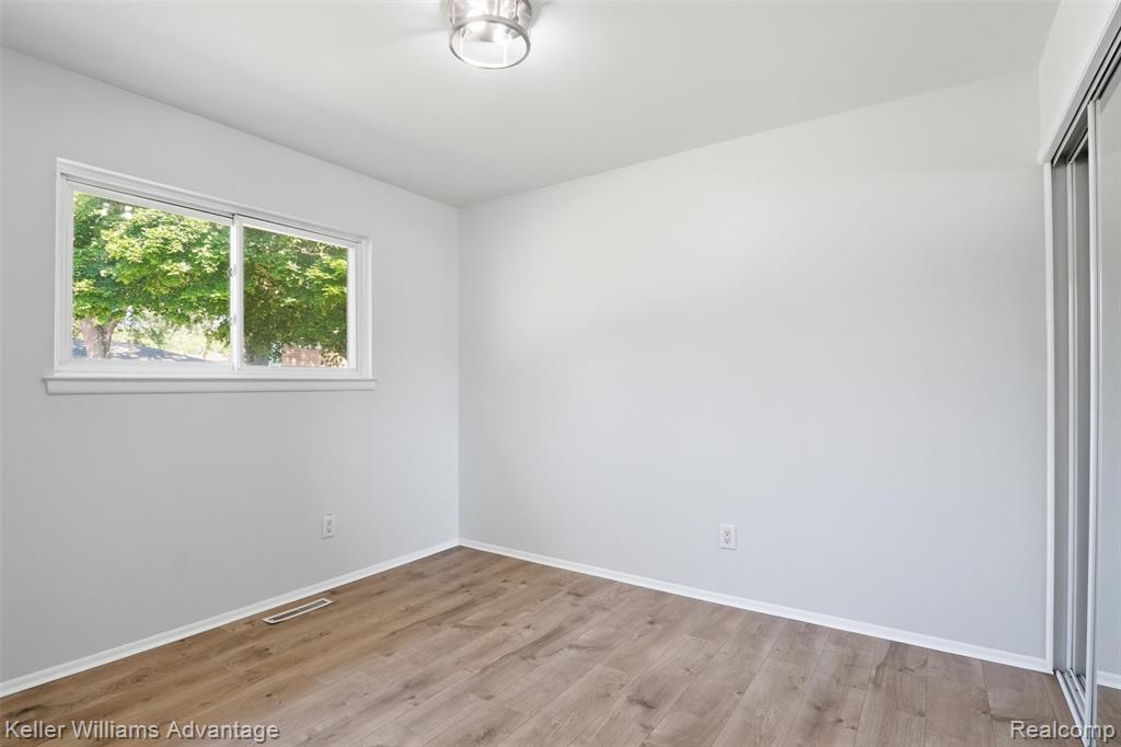 9883 William Street, Taylor, MI 48180 — Photo 25