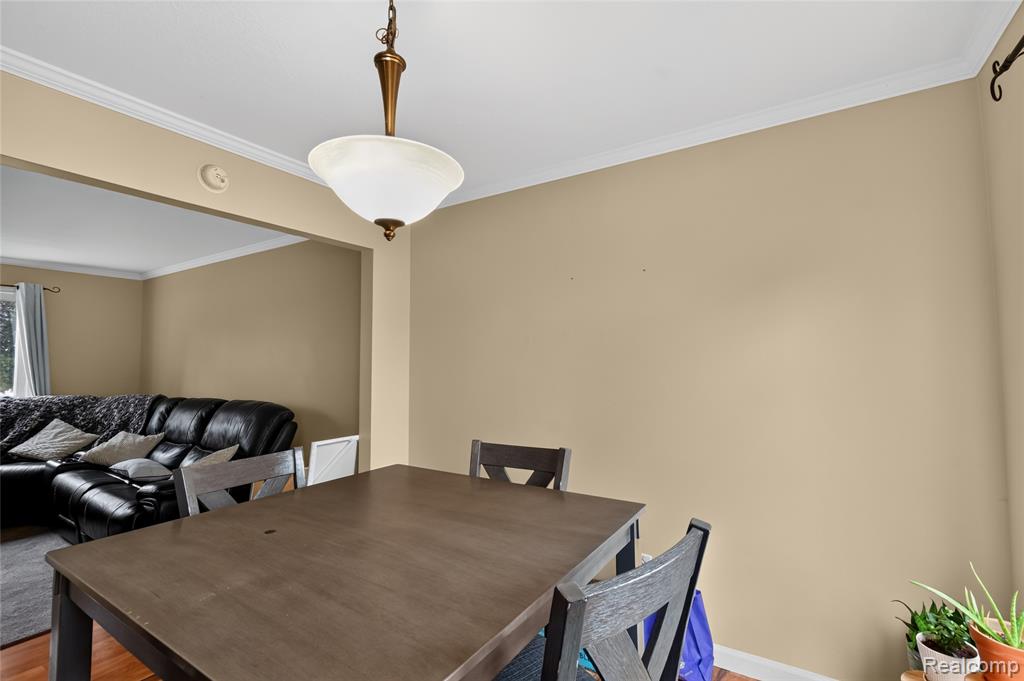 2312 Darwin Lane, Saginaw, MI 48603 — Photo 9