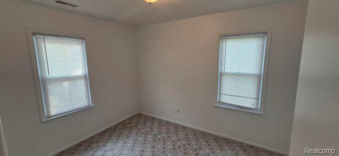 92 Kalama E, Madison Heights, MI 48071 — Photo 11