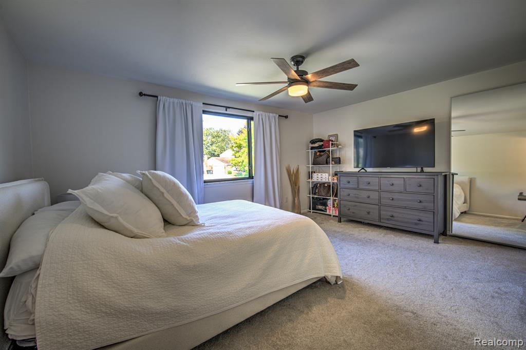 5250 Winchester Drive, Troy, MI 48085 — Photo 30