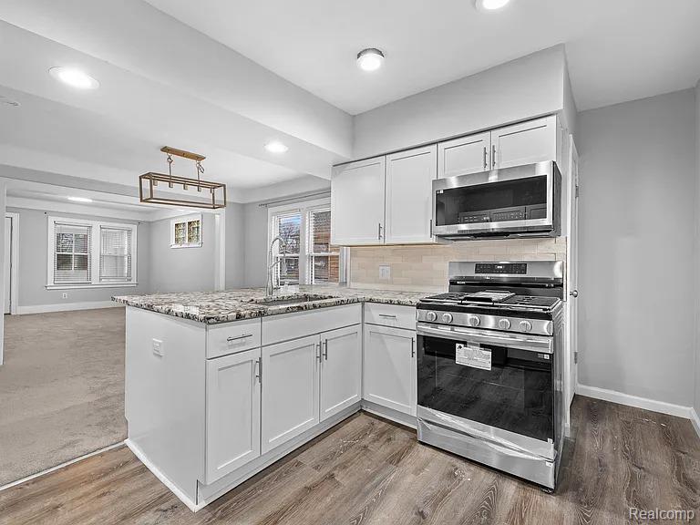 419 W 12 Mile Road, Royal Oak, MI 48073 — Photo 3