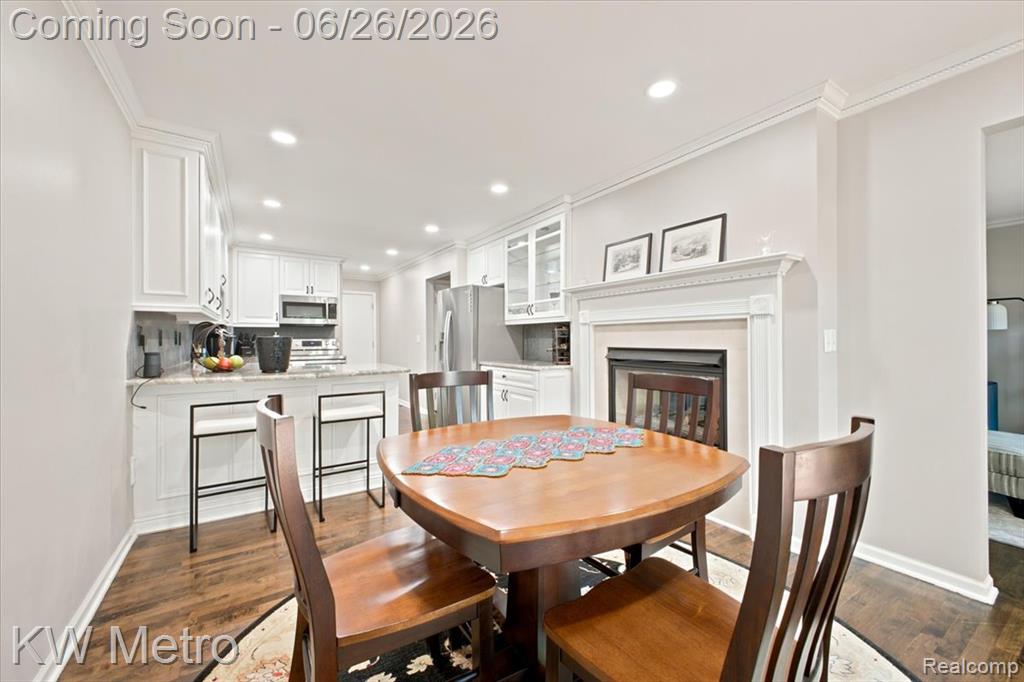 517 Macwilliams Lane, Royal Oak, MI 48067 — Photo 11