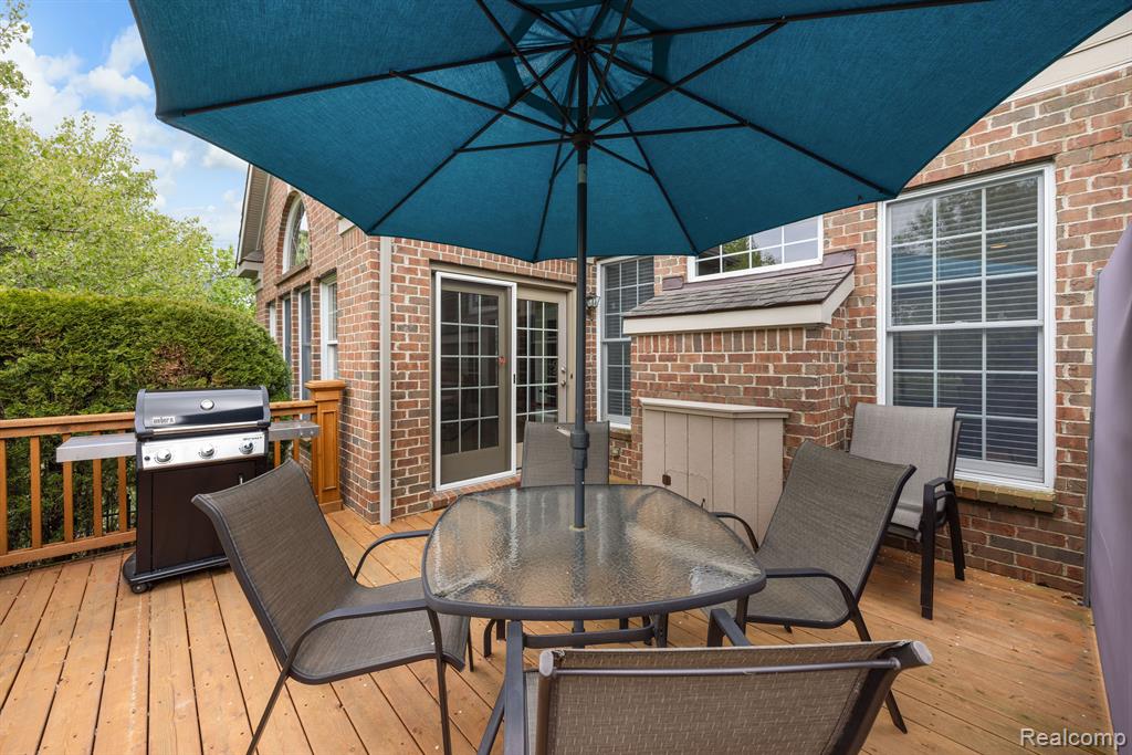 44586 BROADMOOR Circle N, Northville, MI 48168 — Photo 40