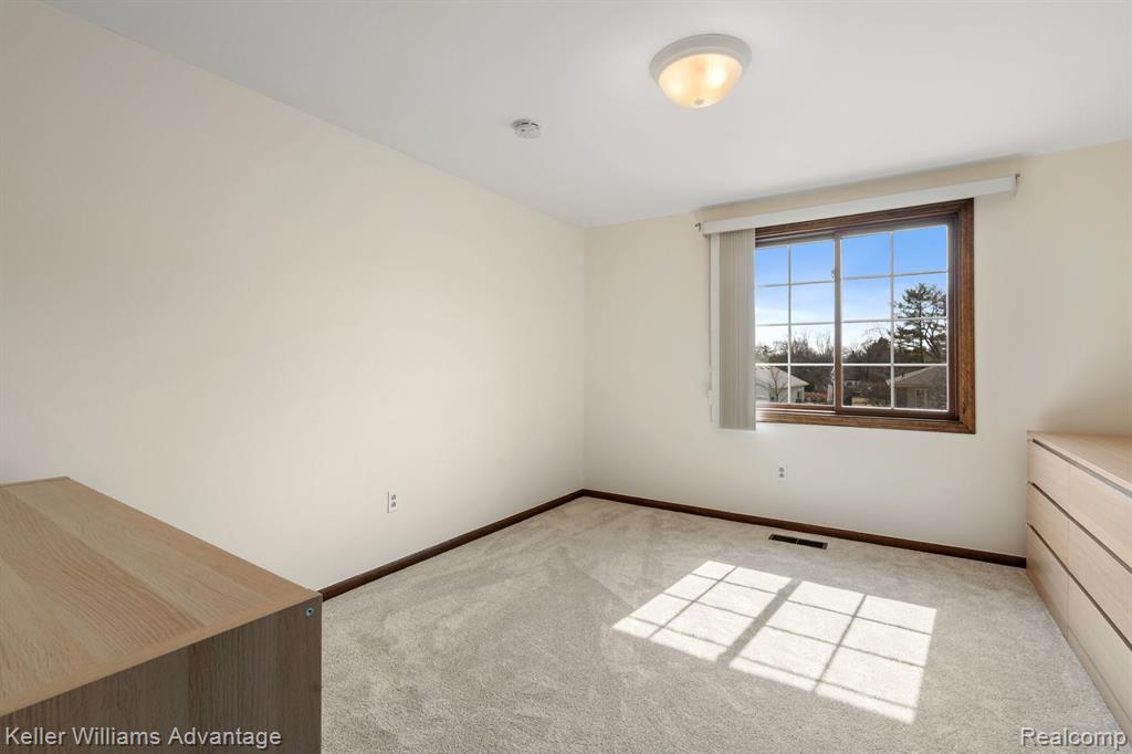 45766 PURCELL Drive, Plymouth, MI 48170 — Photo 30