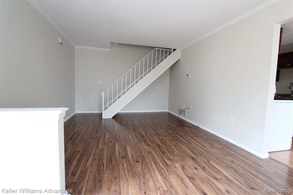 39837 Village Wood Lane, Novi, MI — Photo 3