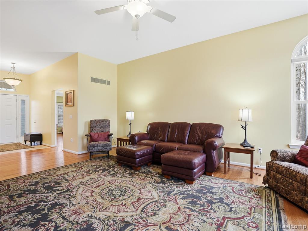 11371 Runyan Lake Road, Fenton, MI 48430 — Photo 6