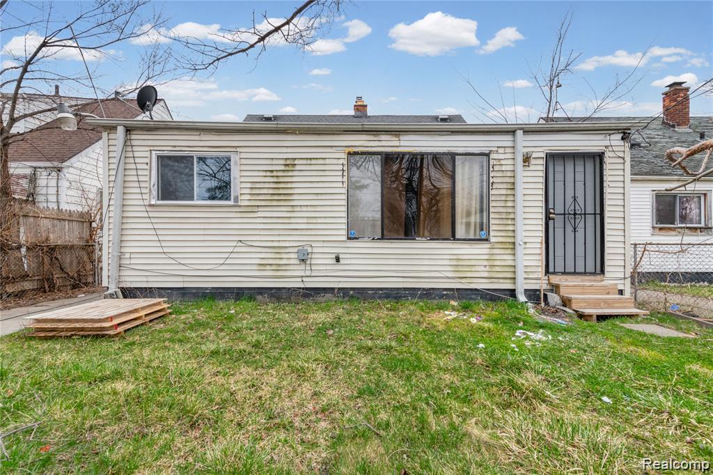 20290 Bradford Street, Detroit, MI 48205 — Photo 22