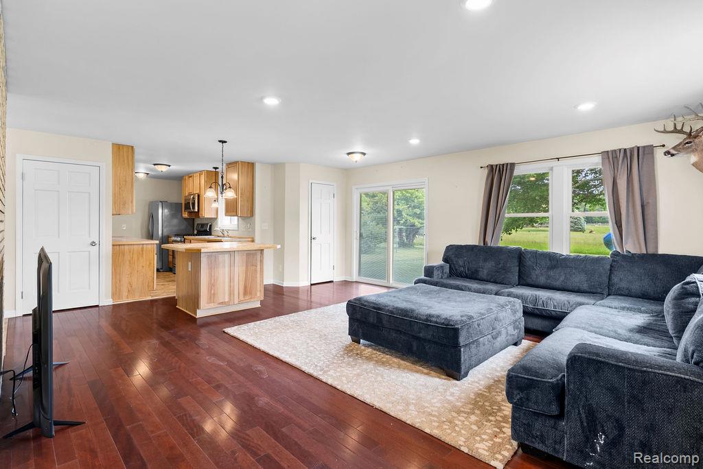 7287 Ray Road, Swartz Creek, MI 48473 — Photo 8