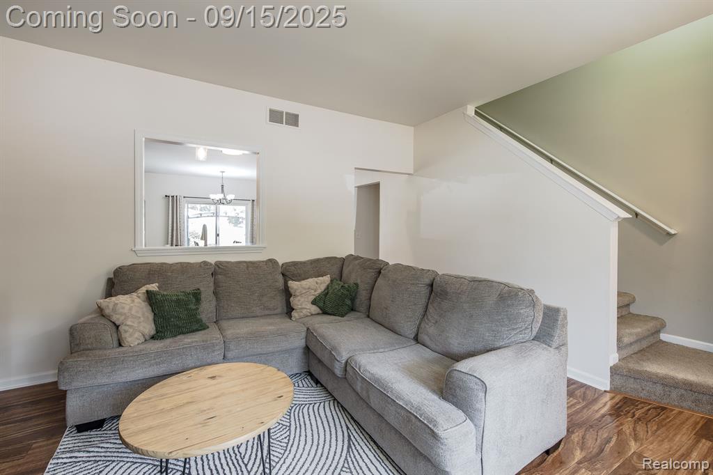 10455 Scarlet Oak Drive, Ypsilanti, MI 48198 — Photo 10