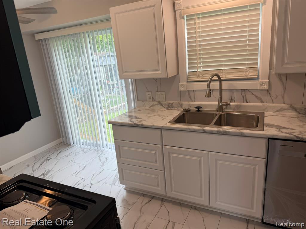 1827 Ford Boulevard, Lincoln Park, MI 48146 — Photo 9