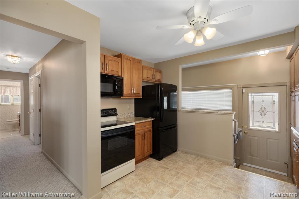 4652 Parker Street, Dearborn Heights, MI 48125 — Photo 8