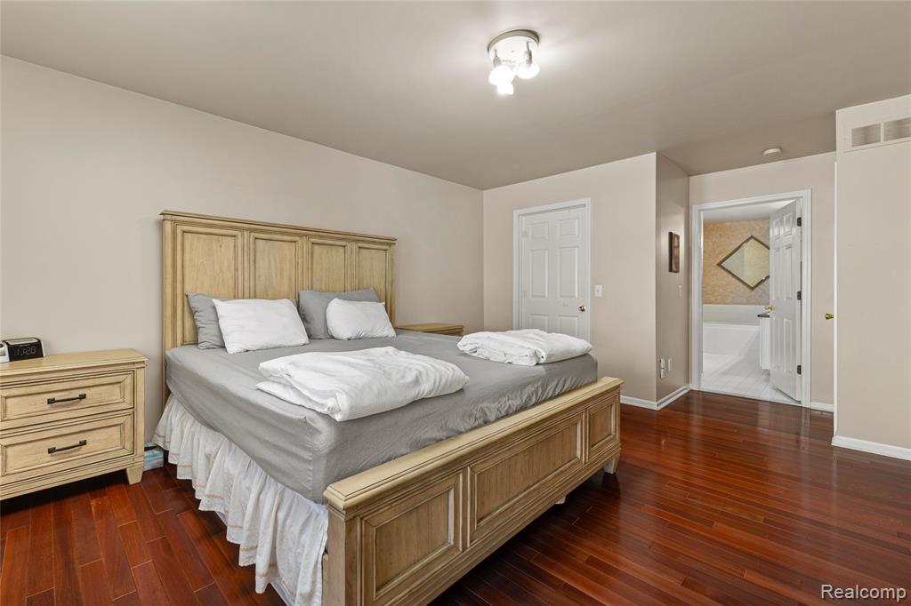 43505 Austin Drive, Sterling Heights, MI 48314 — Photo 22