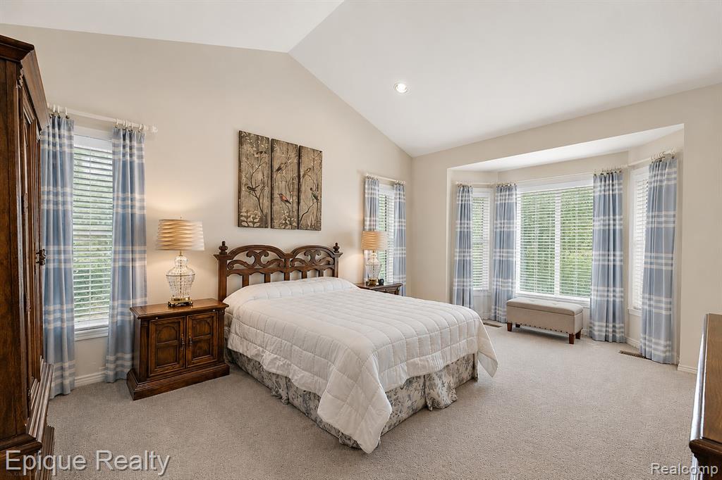 5675 Golf Pointe Drive, Clarkston, MI 48348 — Photo 29