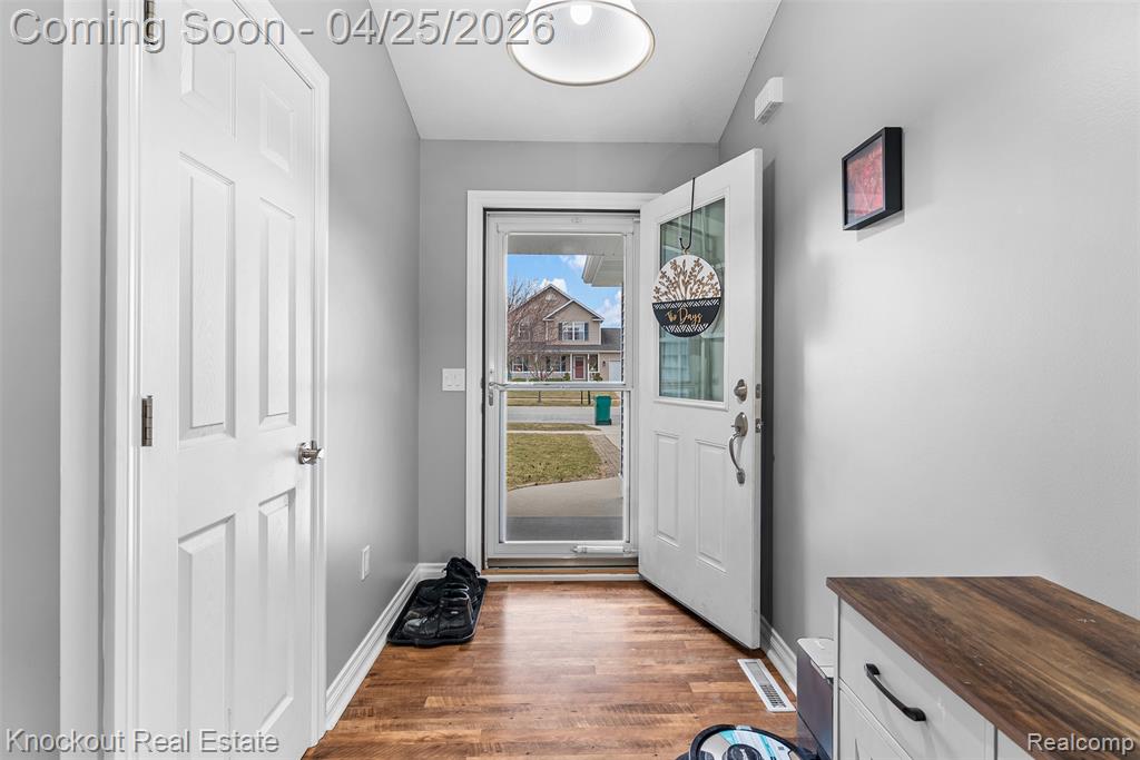 7385 W Ryan Court, Bay City, MI 48706 — Photo 4