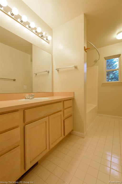 9084 W WALDEN Drive, Van Buren, MI 48111 — Photo 41