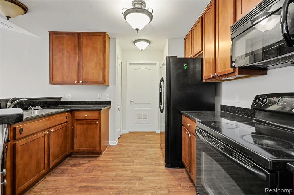 269 Wright Street, 67, Wixom, MI 48393 — Photo 14