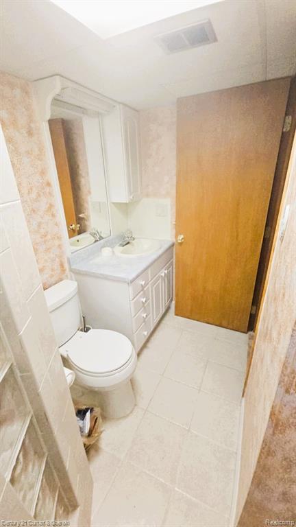 5649 N Lafayette Street, Dearborn Heights, MI 48127 — Photo 11