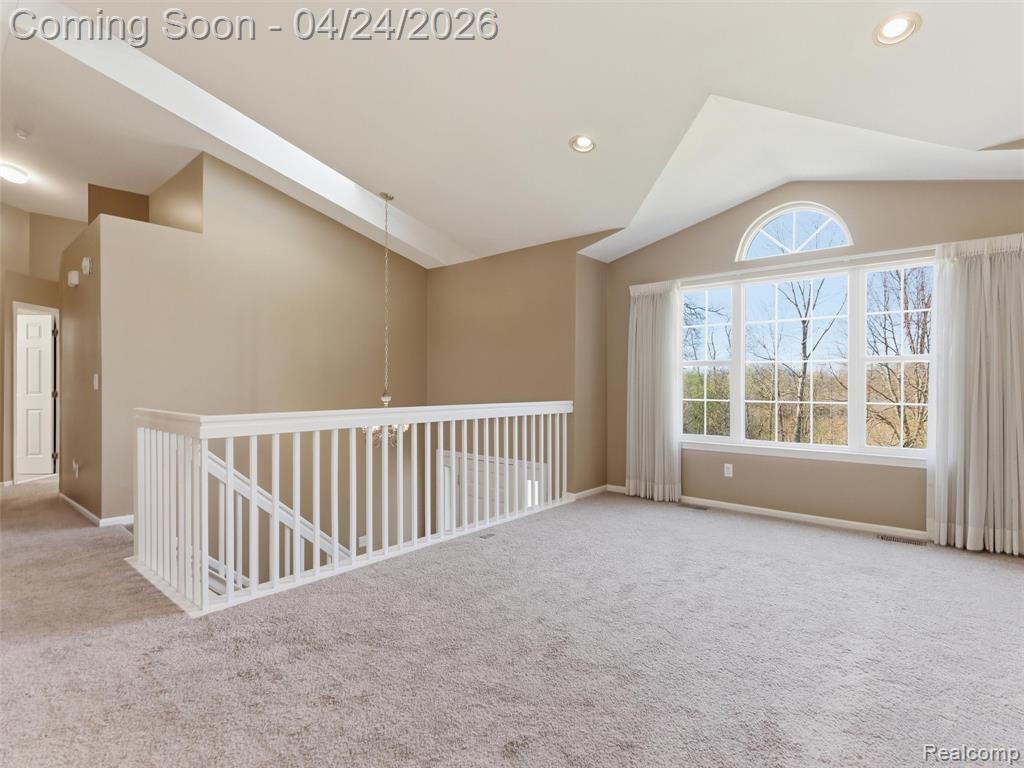 5617 Millpointe Drive, Waterford, MI 48327 — Photo 9