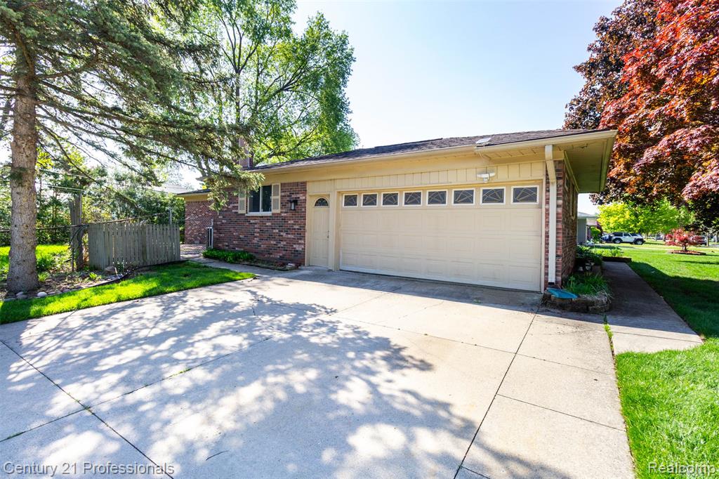 5190 Babbit Drive, Troy, MI 48085 — Photo 34