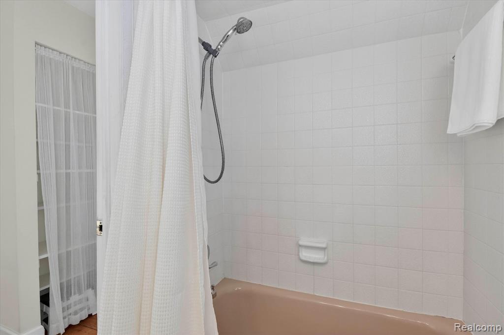 442 BUTLER Street, Northville, MI 48167 — Photo 30