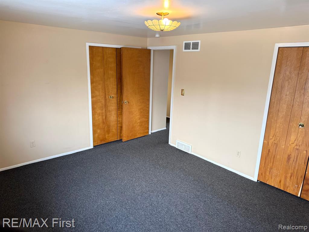4826 BATES Drive, Warren, MI 48092 — Photo 9