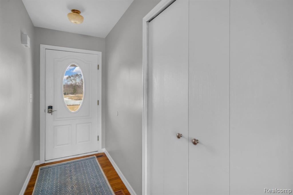 2368 N BLACKS CORNERS Road, Imlay City, MI 48444 — Photo 9