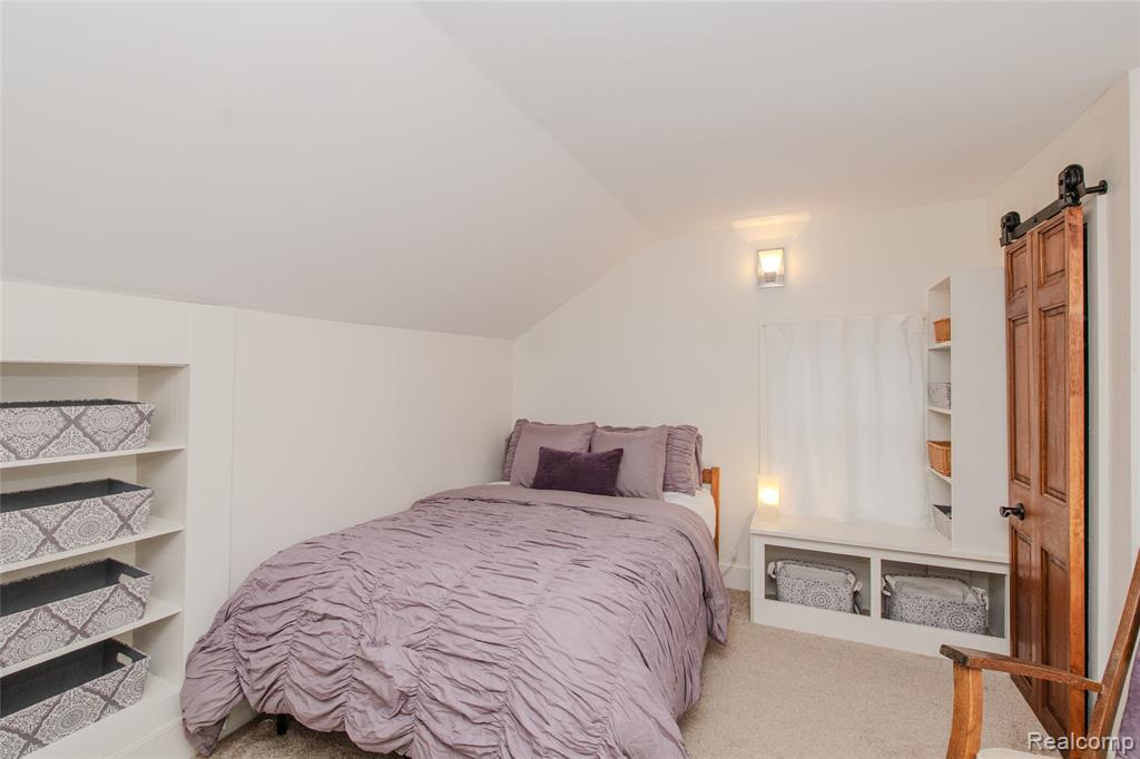 927 N Maple Avenue, Royal Oak, MI 48067 — Photo 57