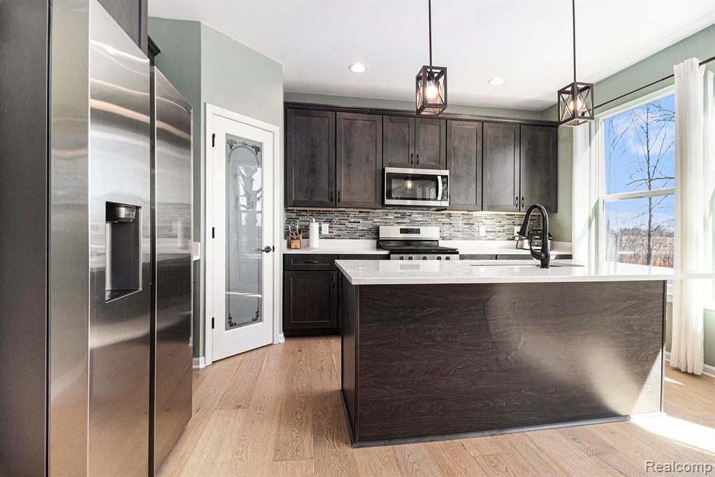 4334 ROLLING MEADOW Lane, Ypsilanti, MI 48197 — Photo 9