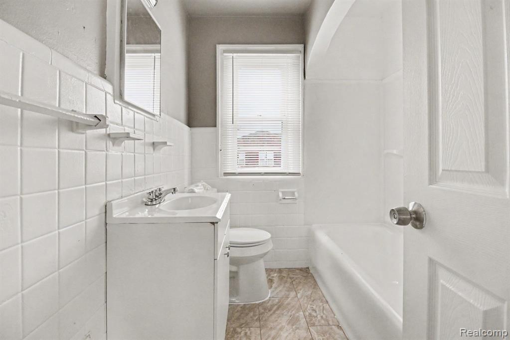 16728-16730 Woodingham Drive, Detroit, MI 48221 — Photo 14