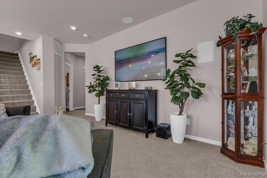 48614 Windfall Road, Novi, MI — Photo 12