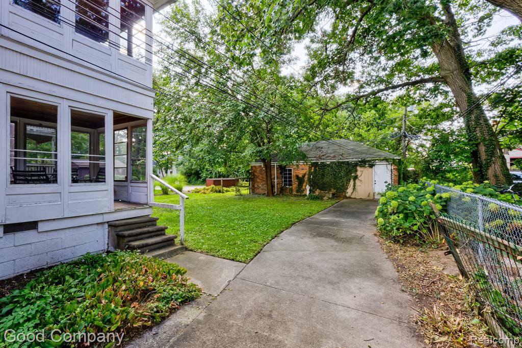 555 W BRECKENRIDGE Street, Ferndale, MI 48220 — Photo 60