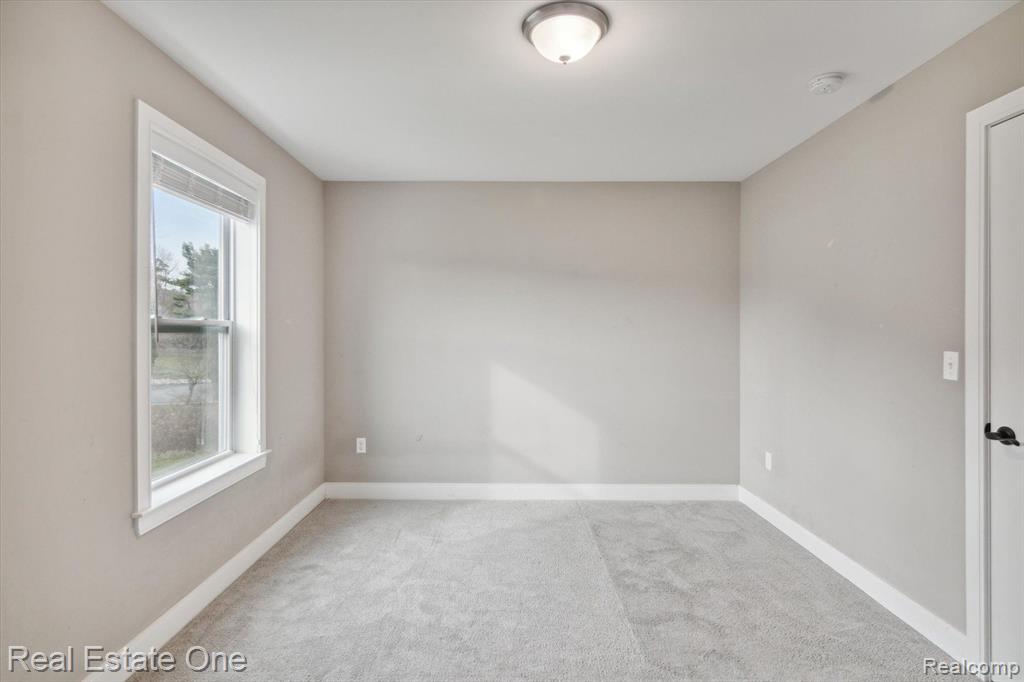 603 BRAXWOOD Place, Milford, MI 48381 — Photo 37