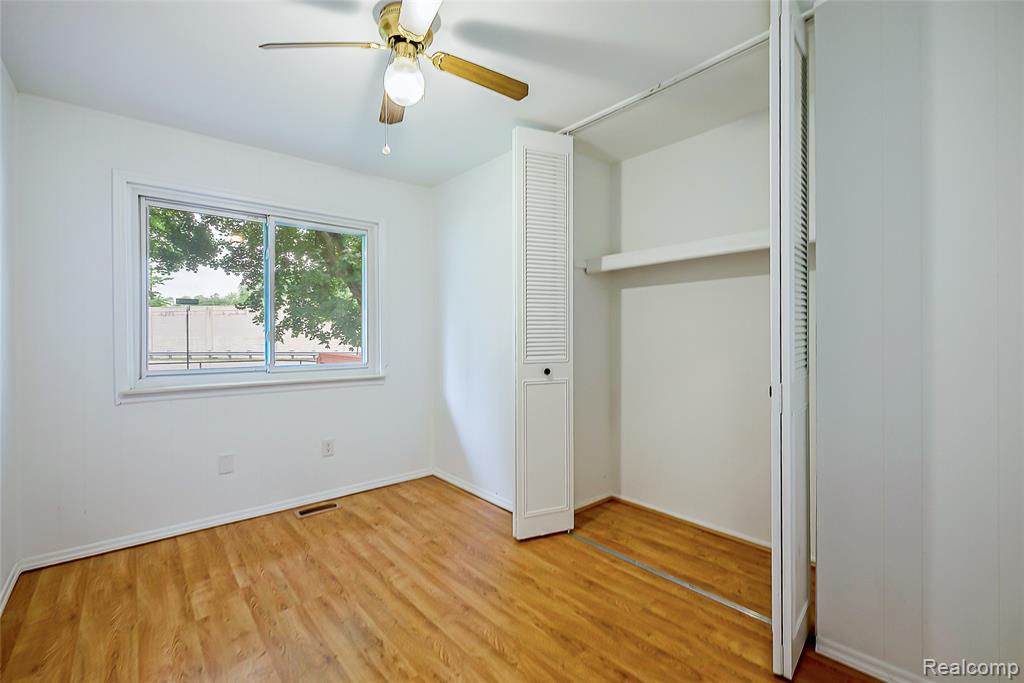 658 Kansas Avenue, Ypsilanti, MI 48198 — Photo 39