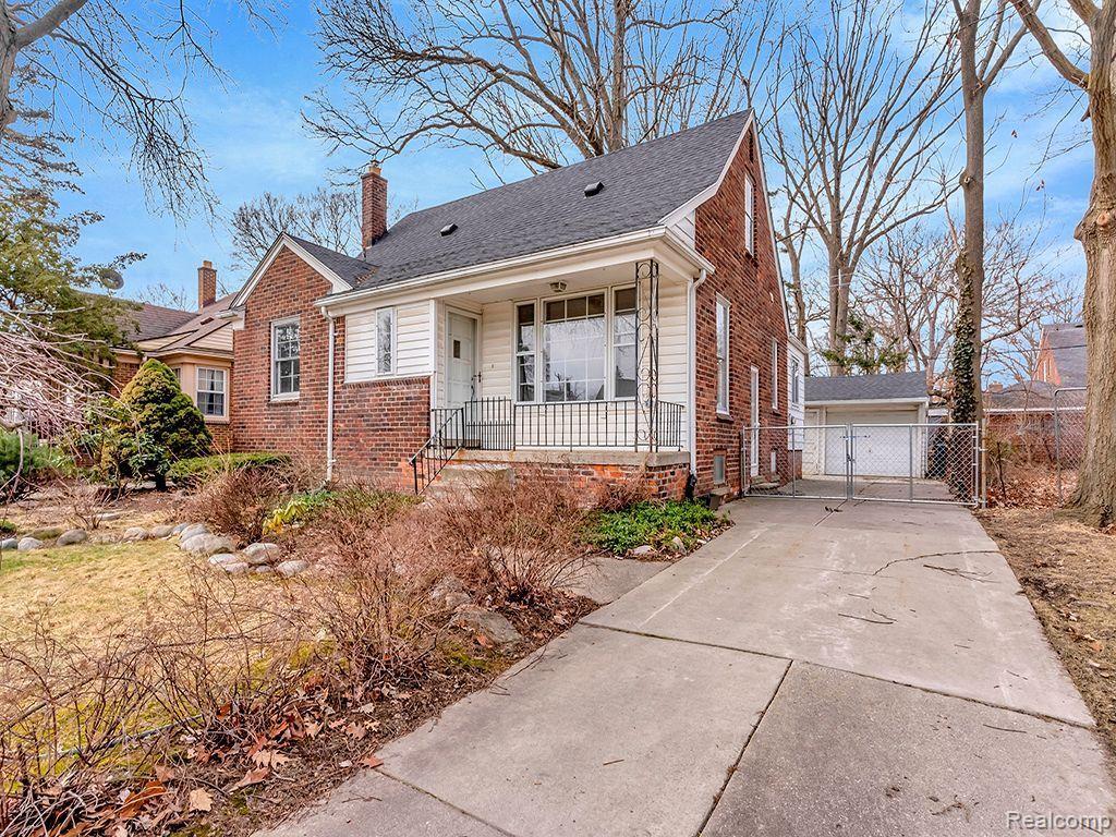8651 HAZELTON Street, Dearborn Heights, MI 48127 — Photo 4