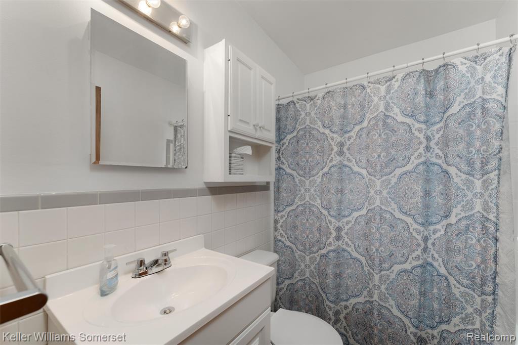 7263 Henry, Center Line, MI 48015 — Photo 12