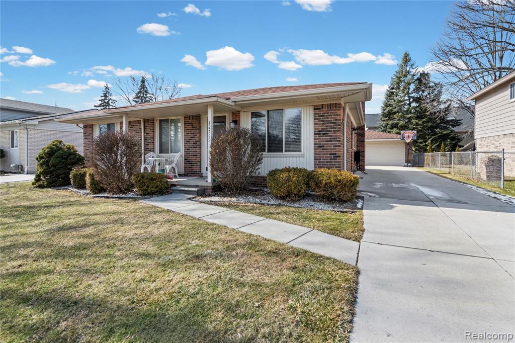 42719 Walker Street, Clinton Twp, MI 48038 — Photo 3