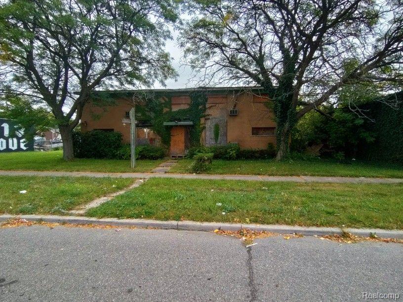 9610 WHITTIER Street, Detroit, MI 48224 — front exterior