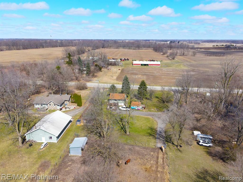 7285 MASON Road, Fowlerville, MI 48836 — Photo 27