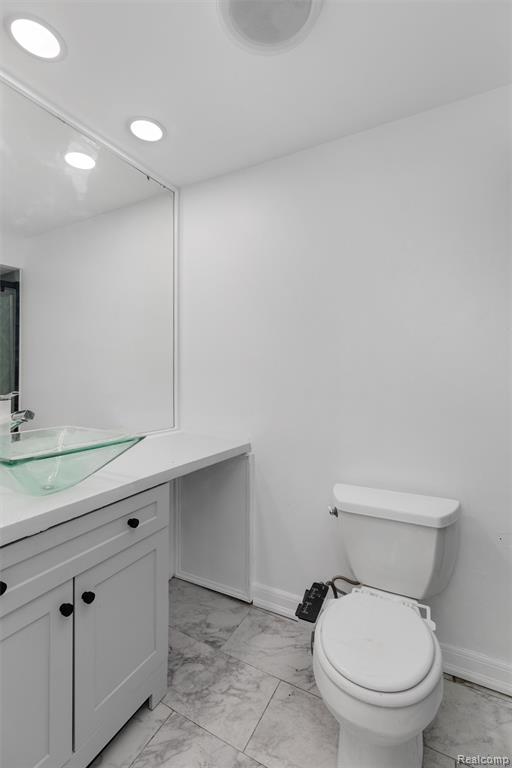7406 Pebble pt, West Bloomfield, MI — Photo 33