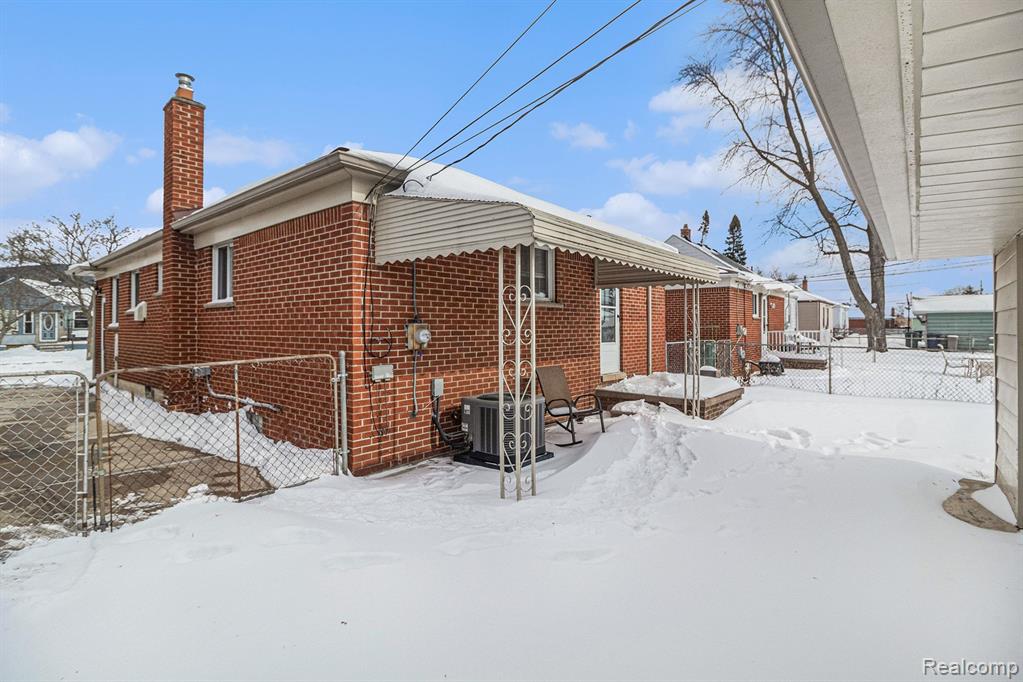 663 Highland Avenue, Lincoln Park, MI 48146 — Photo 18